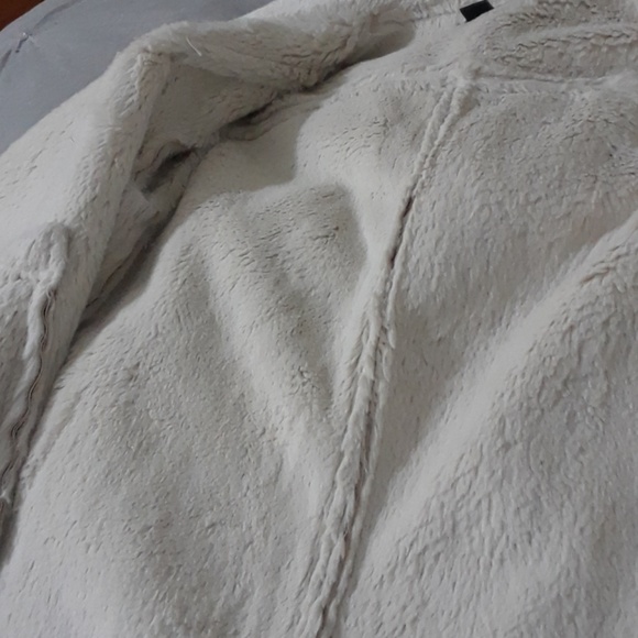 Jacket - Picture 6 of 7